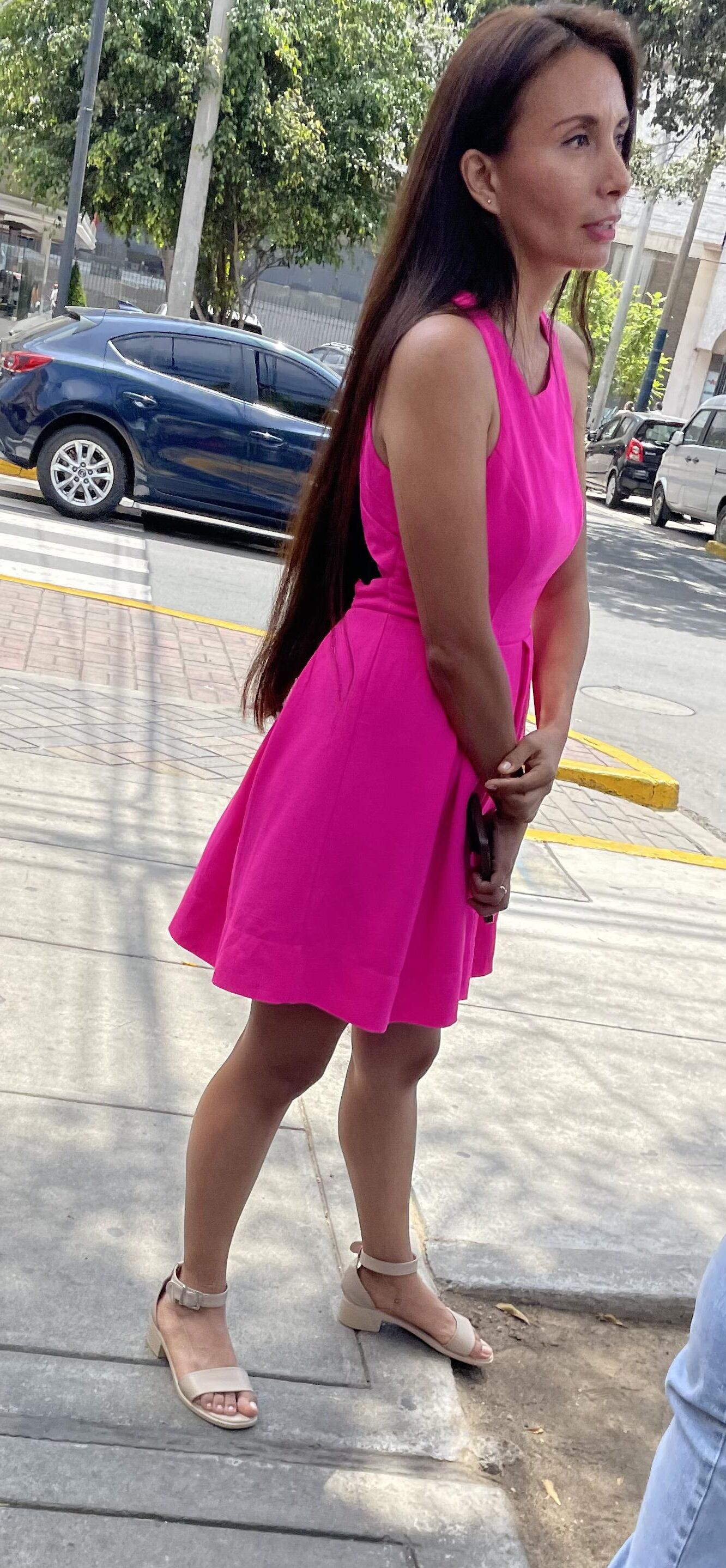 Latina Candid Feet