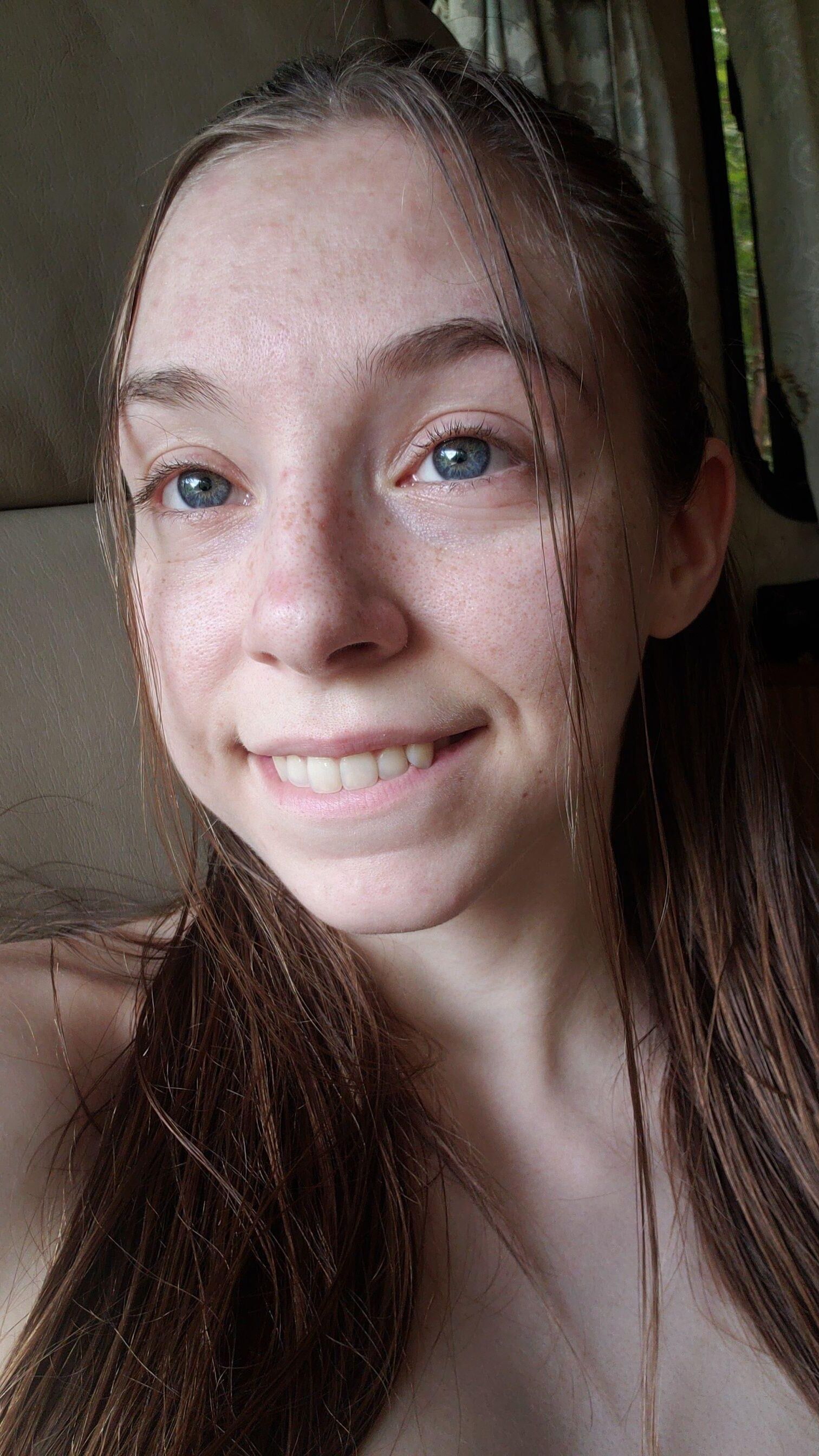 Dünne blonde süße Haze Lynn pt
