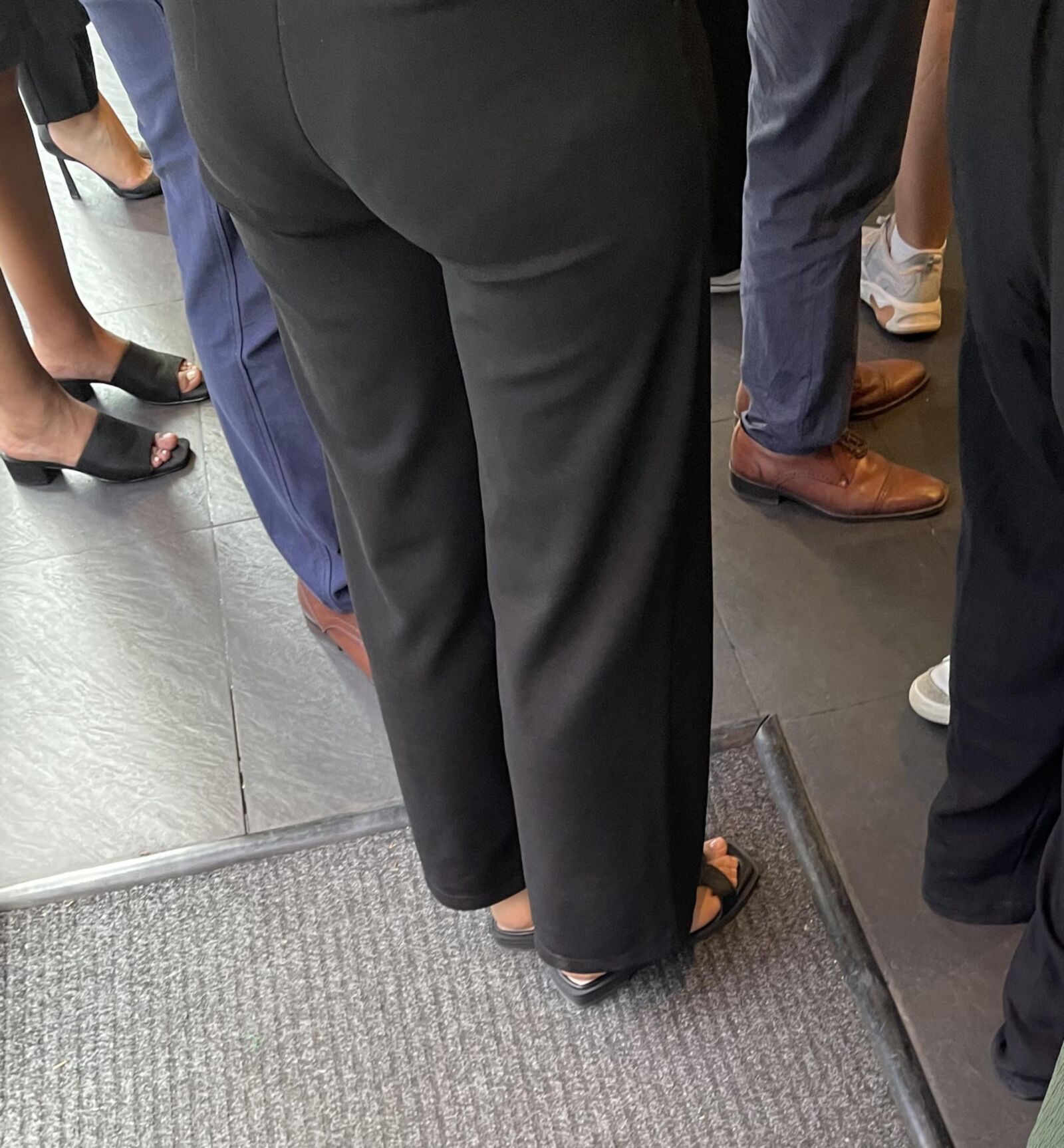 Latina candid feet 