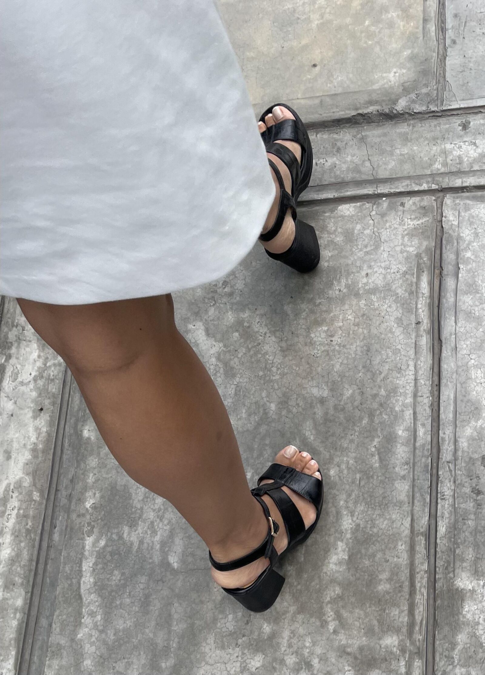 Latina Candid Feet