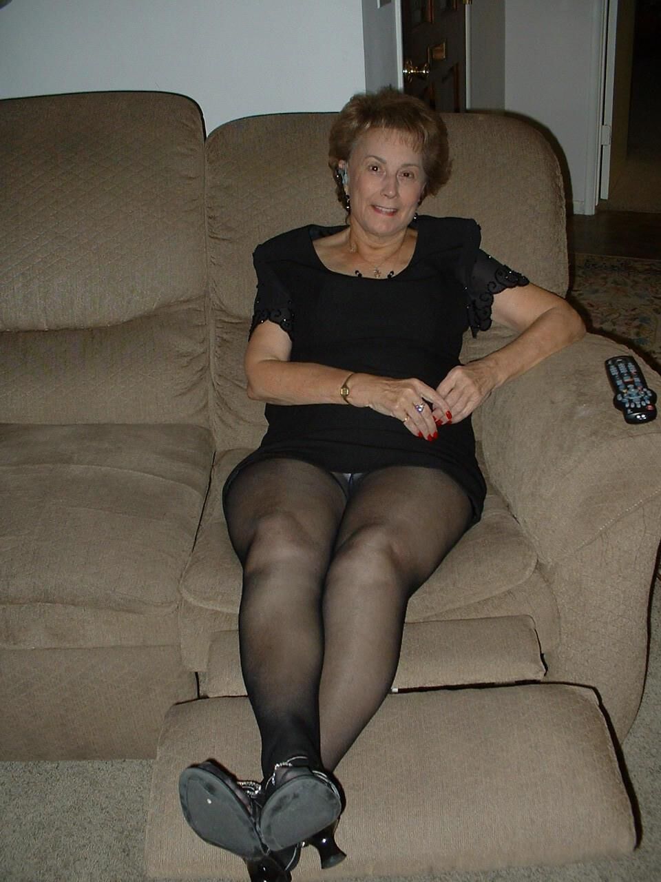 Nn aber sexy elegante Oma