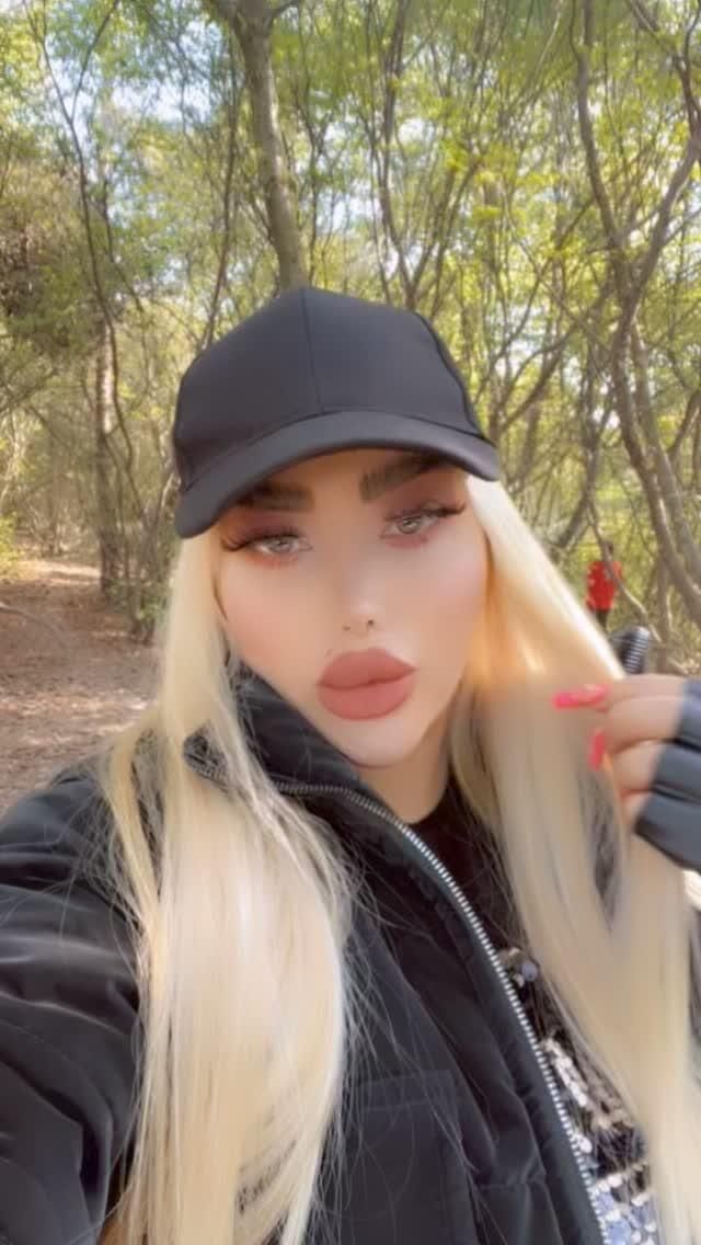 Meloni Fuckable hypersexualized Chav Chavs