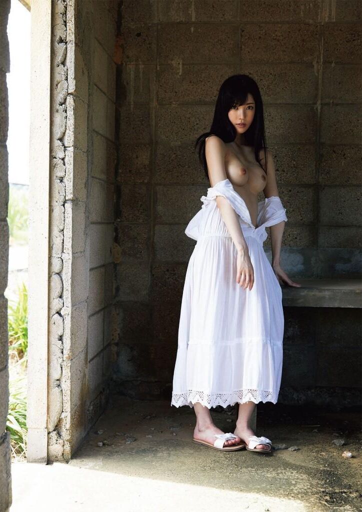 Kaede Karen Photo Collection