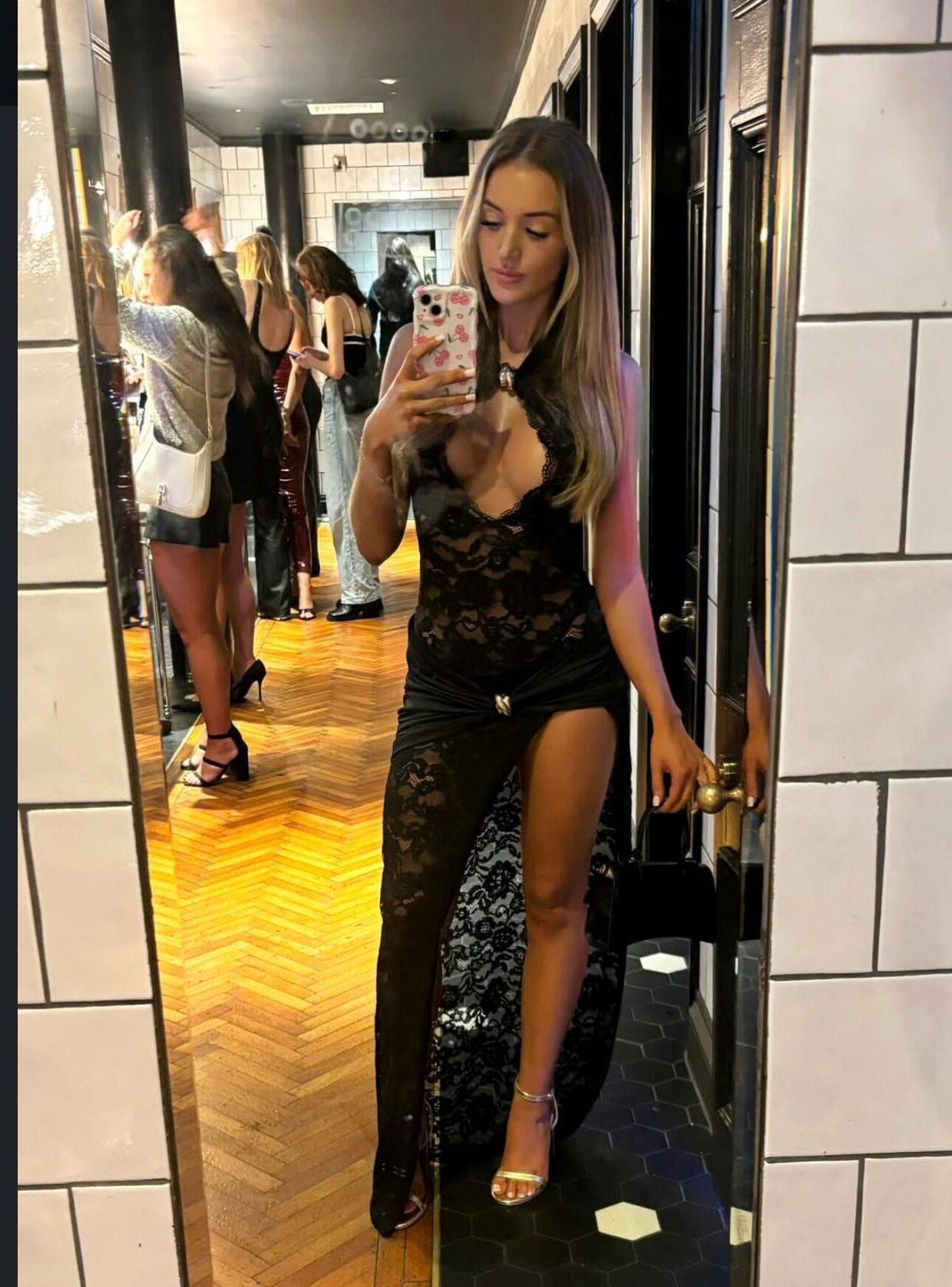 Roupas de renda