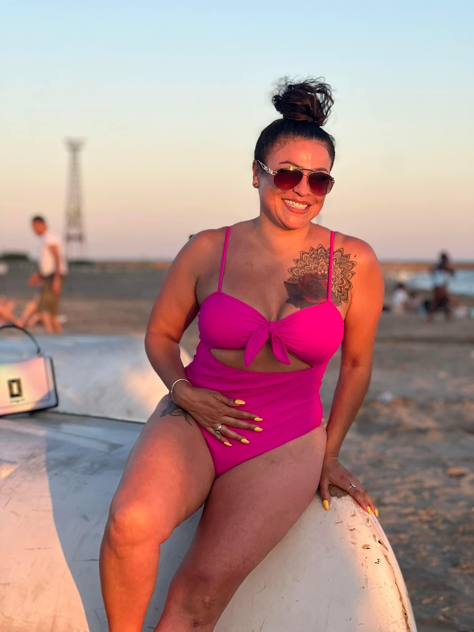 Sexy Latina Milf