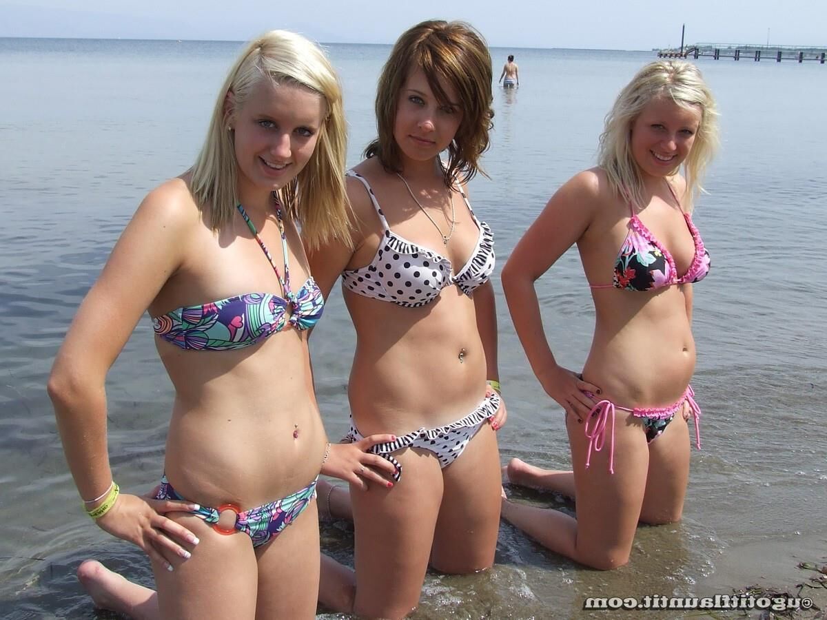 FI Kirsty & Becca