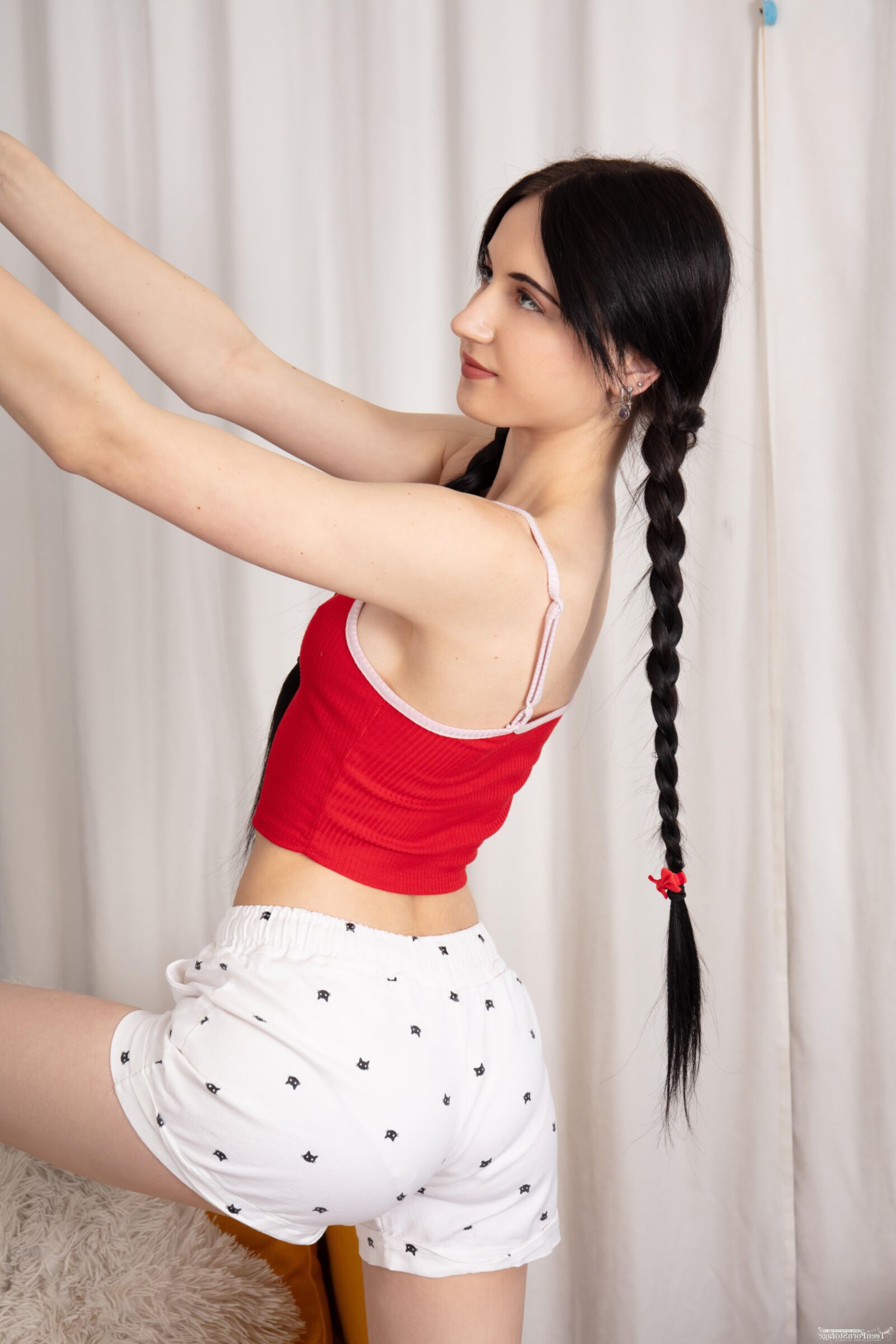 TeenPornStorage Amanda хорошая сторона