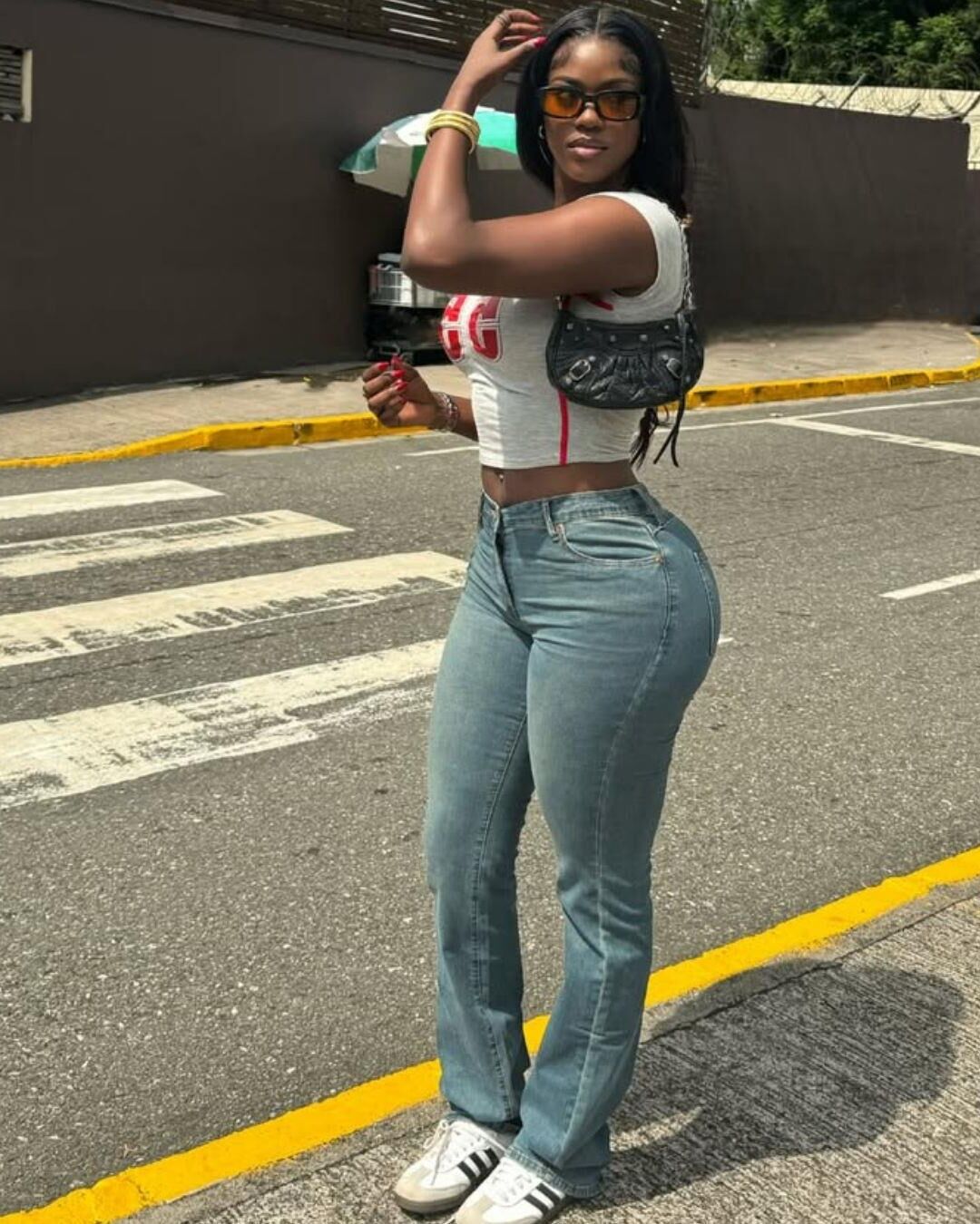 Ebony caliente para follar duro
