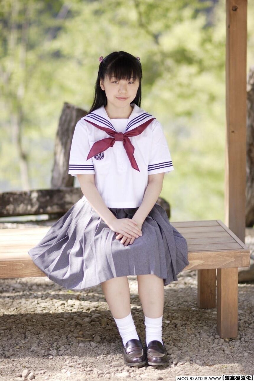 日本のヌードモデル中原リサコ