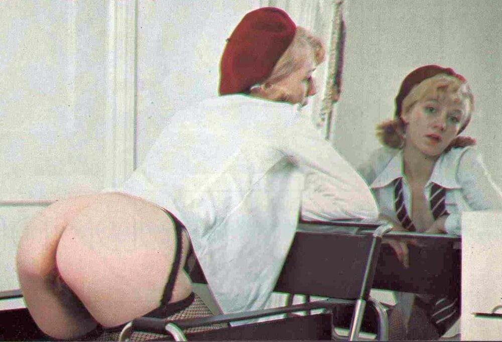 Spanking Miscus Retro
