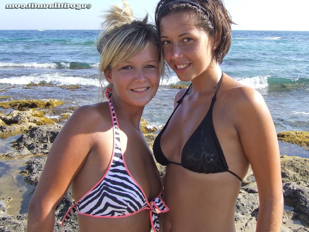 FI Tania & Em