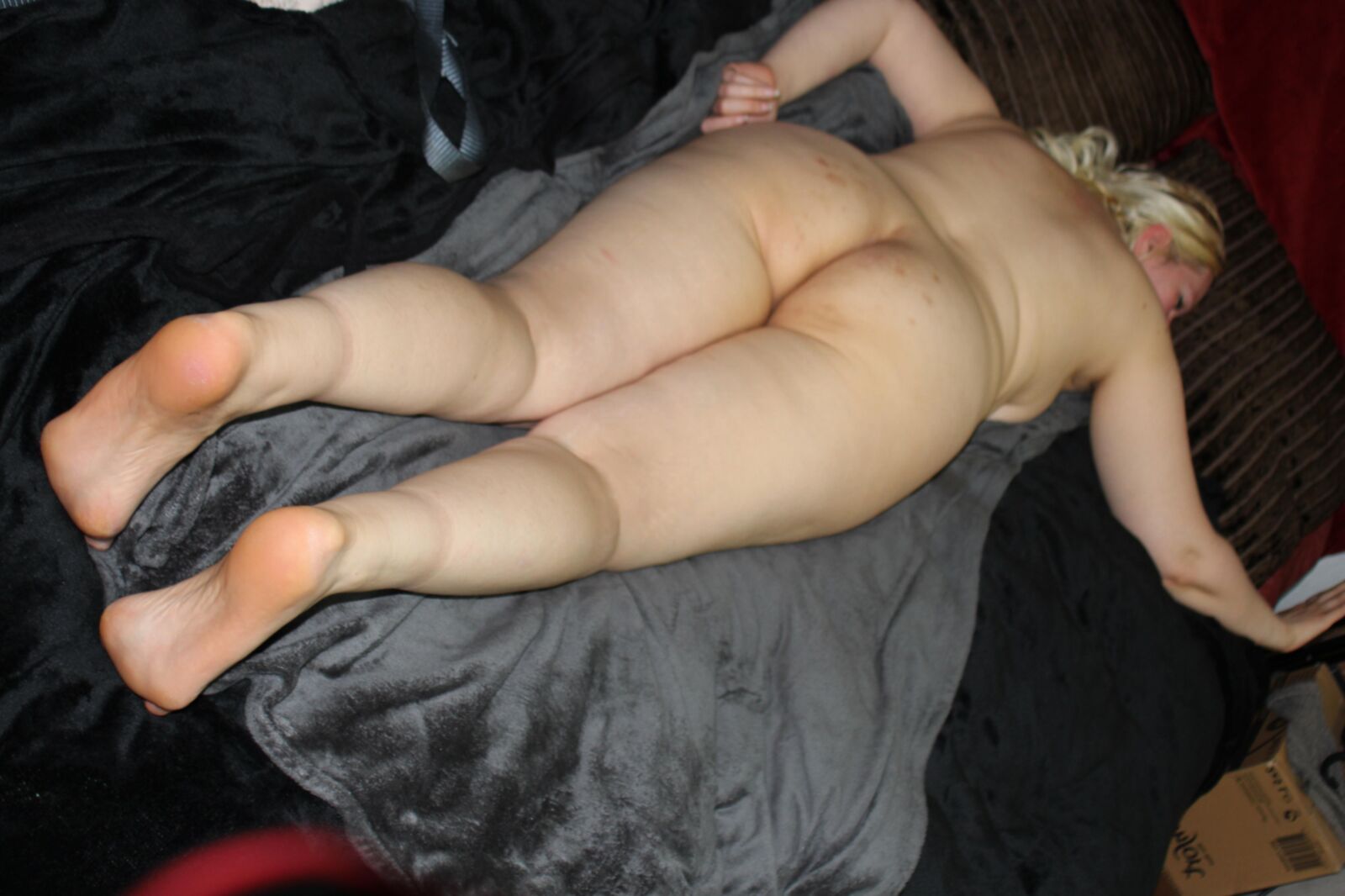 A la mierda a mi esposa de puta en culo blanco gordo