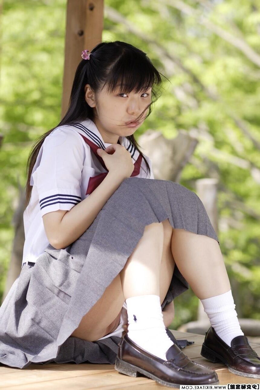 日本のヌードモデル中原リサコ