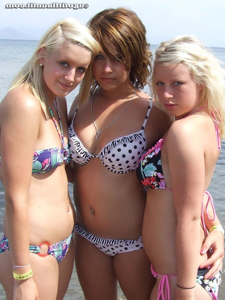 FI Kirsty & Becca