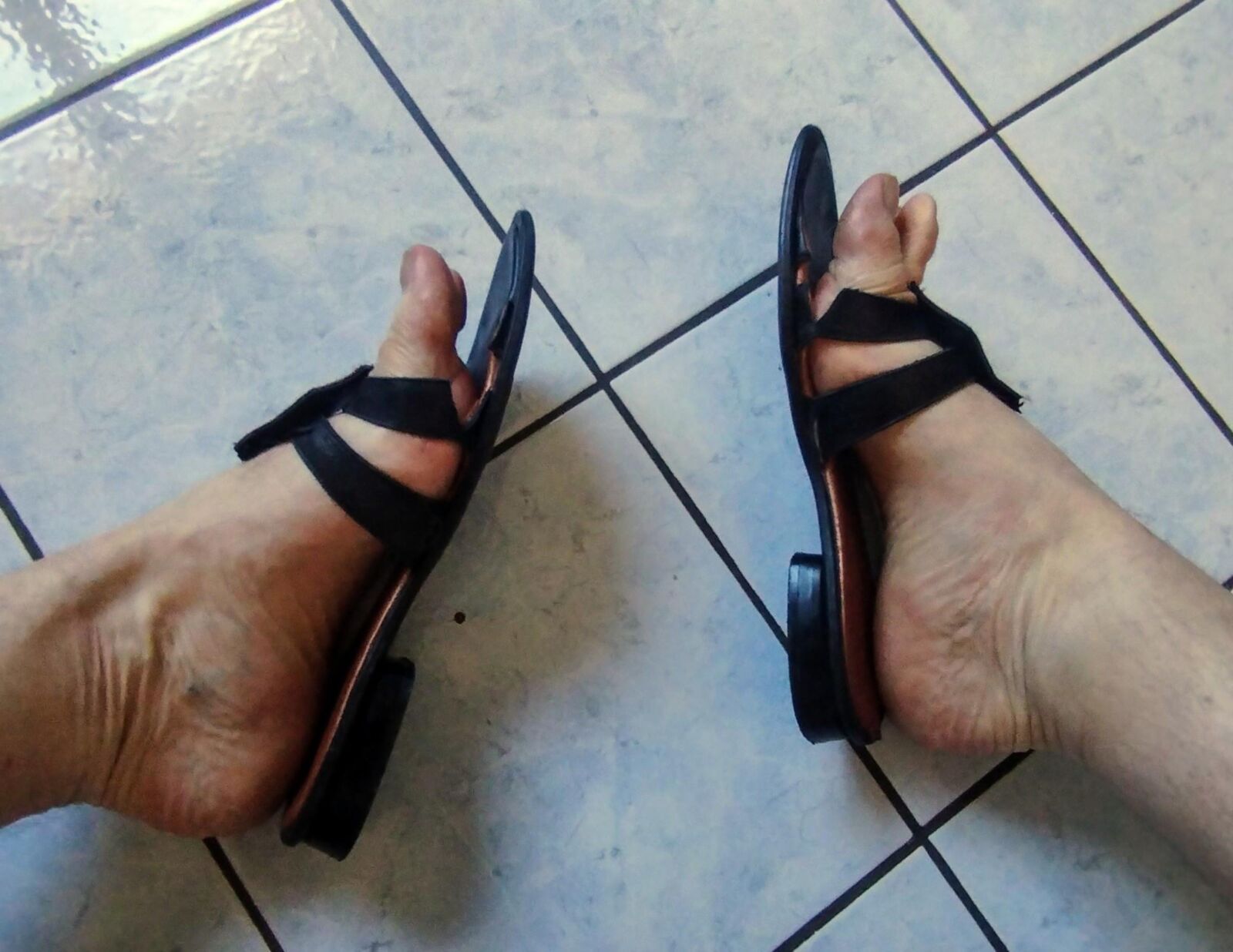 feet sandales 