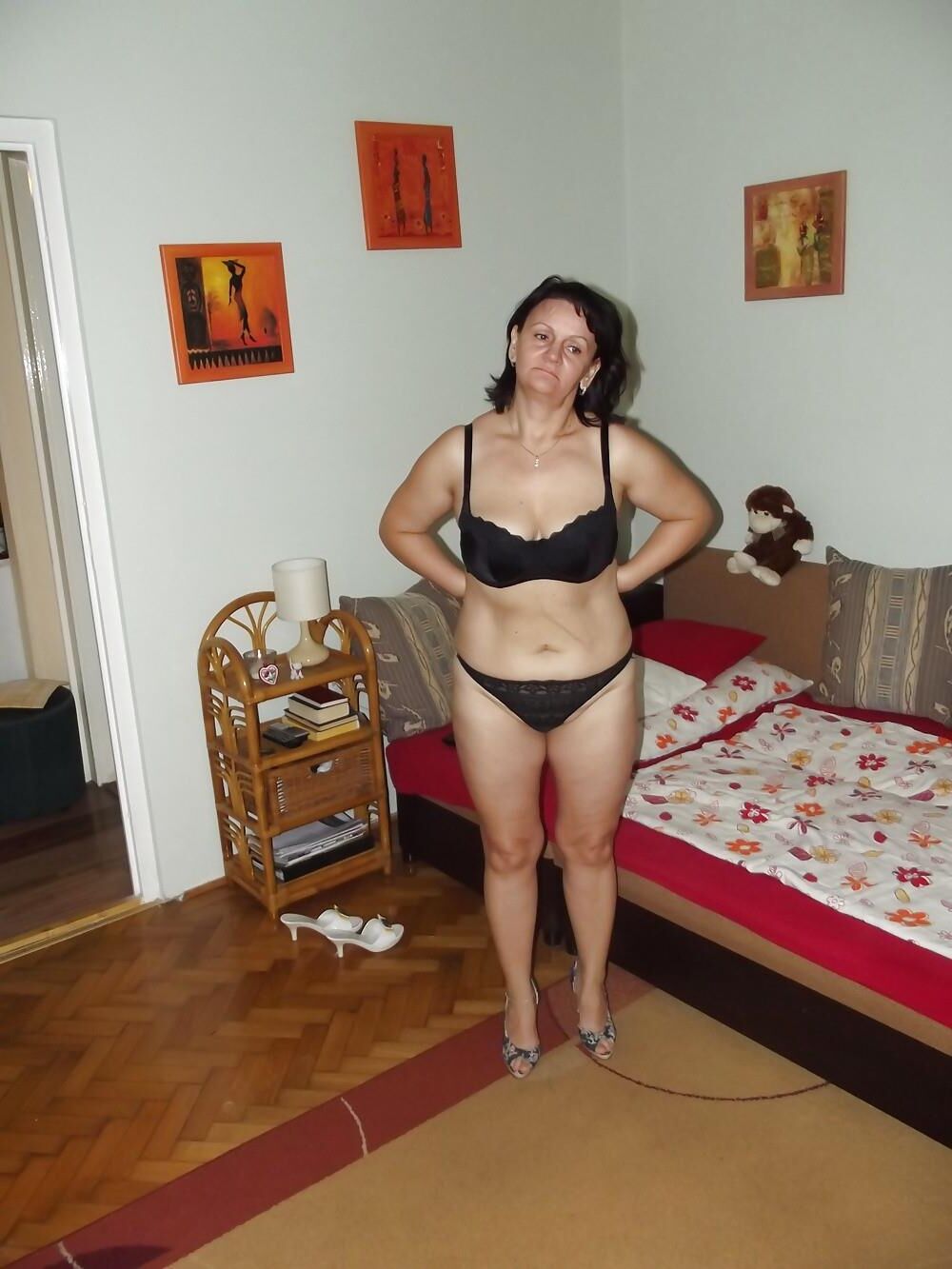 Hungarian Milf Viola