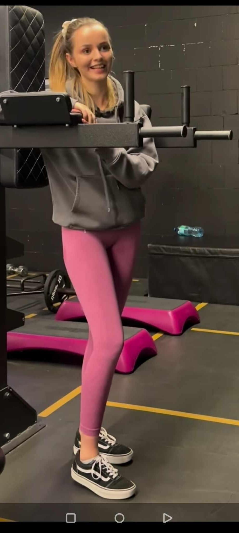 Teen Netsluts!