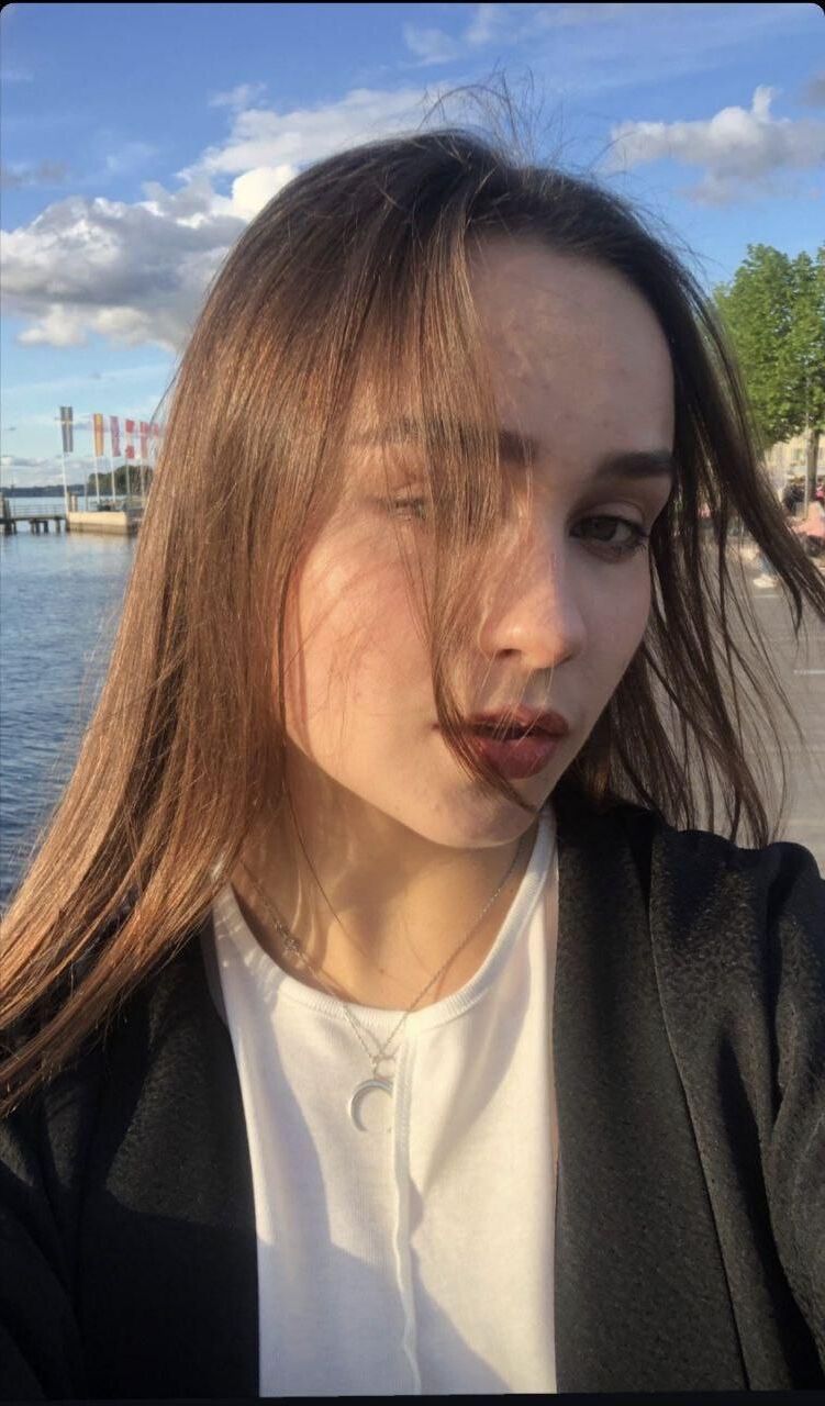 Julia | busty teen | large TITS and ASS #