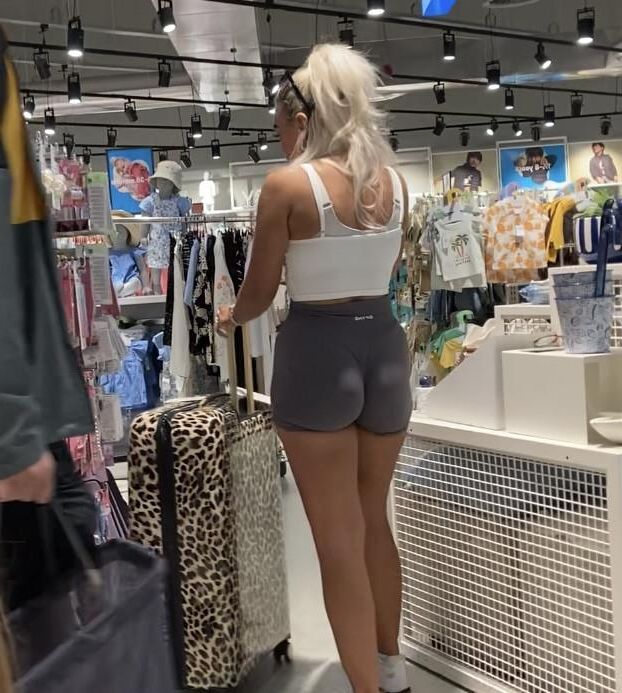 Ass Watching 