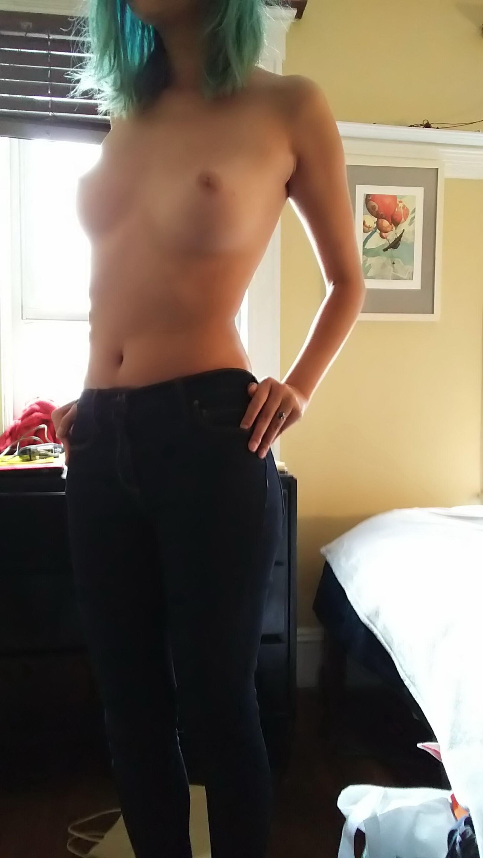 ....,,...,,.. SEXY ASIAN TEEN SELFIES