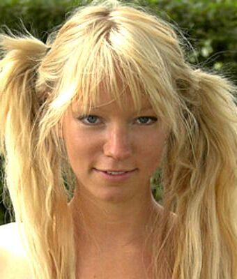 Elise Blonde e sueco