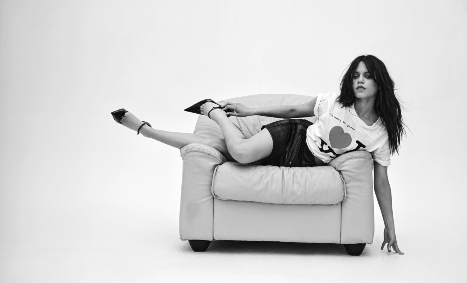 Jenna Ortega V Magazine выпуск журнала