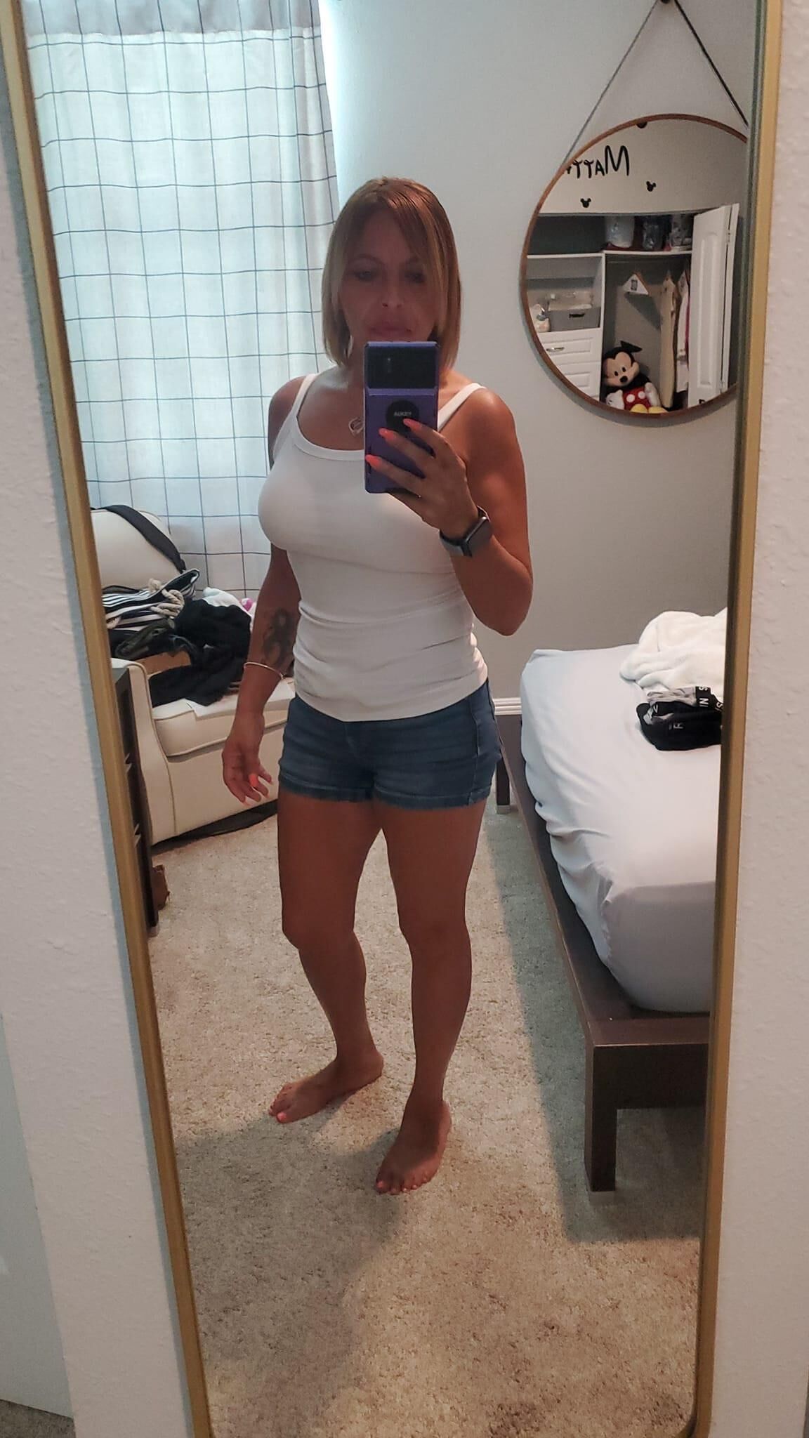 Old School Latin Queen Loves Show Her Feet