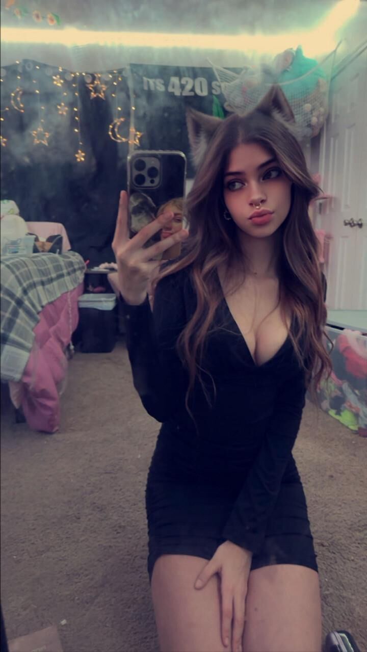 годовалый большой титул худая шлюха Ava Ava