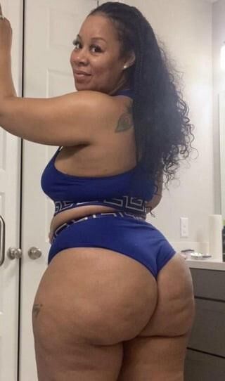 セクシーな黒いギルフ