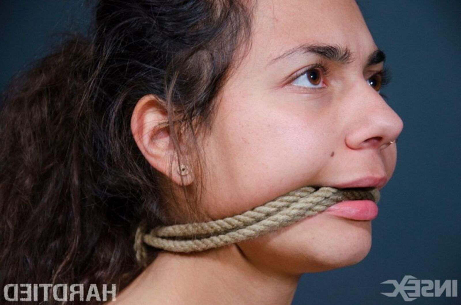 Modelo de Bondage Minnow Monroe
