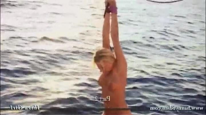 Bondage e tampas de tela forçadas com qualidade de vídeo mais antiga