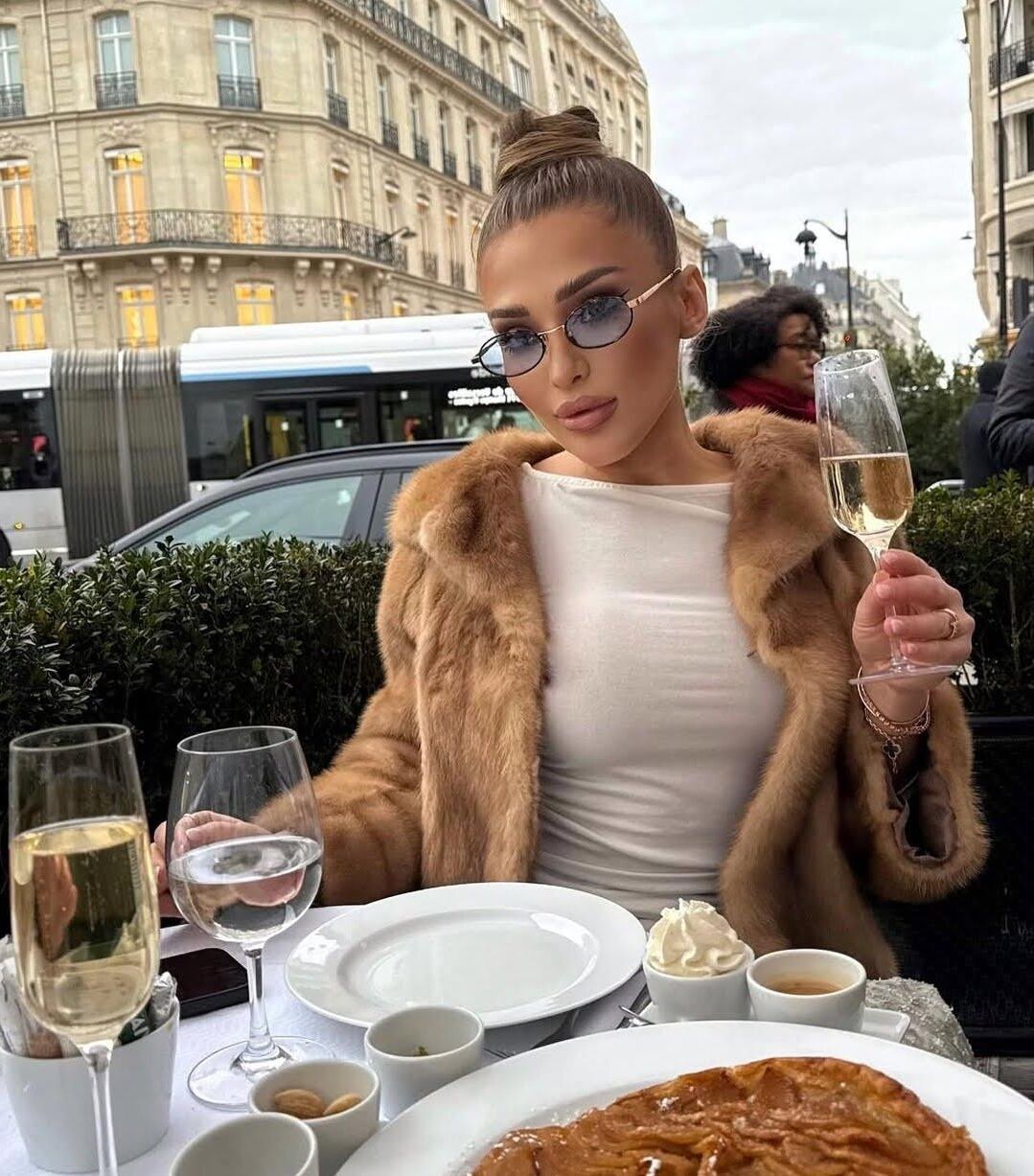Bimbo roumain salope mihaela g