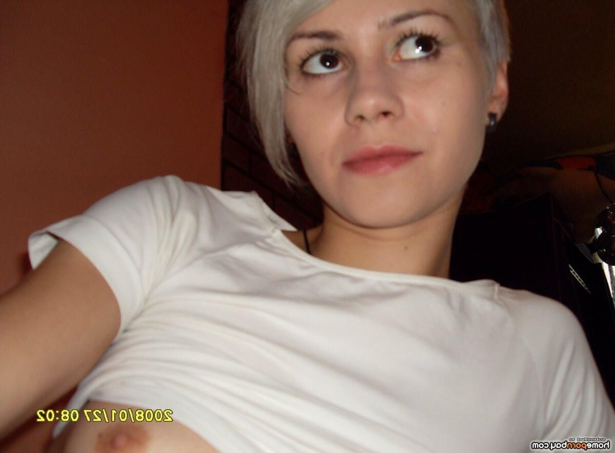 Ama minuscule pixie blanchie