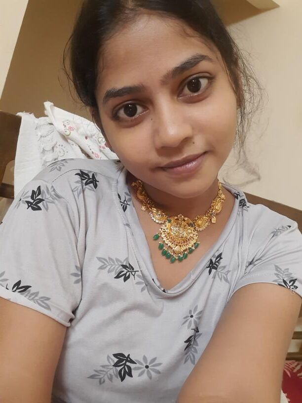 Indian webslut keerthi exposé
