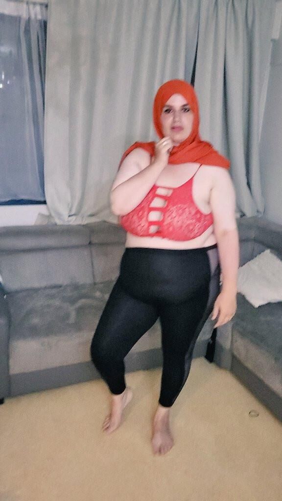 TE HOT ARAB Épouse de Bahrainwife