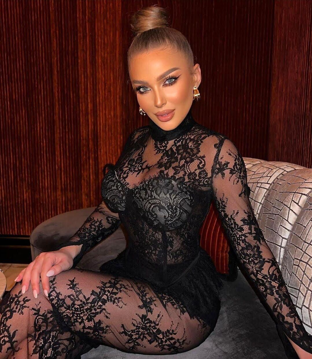 Bimbo roumain salope mihaela g