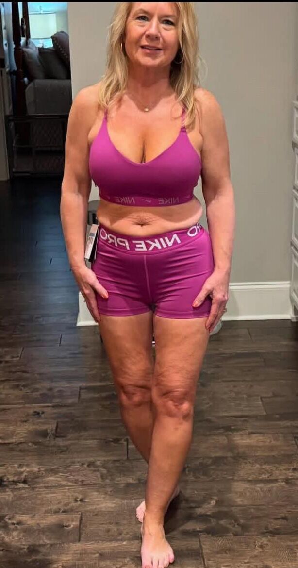 Sexy mature nnude