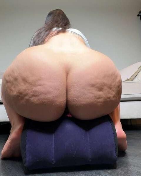 Awesome Brunette Ass