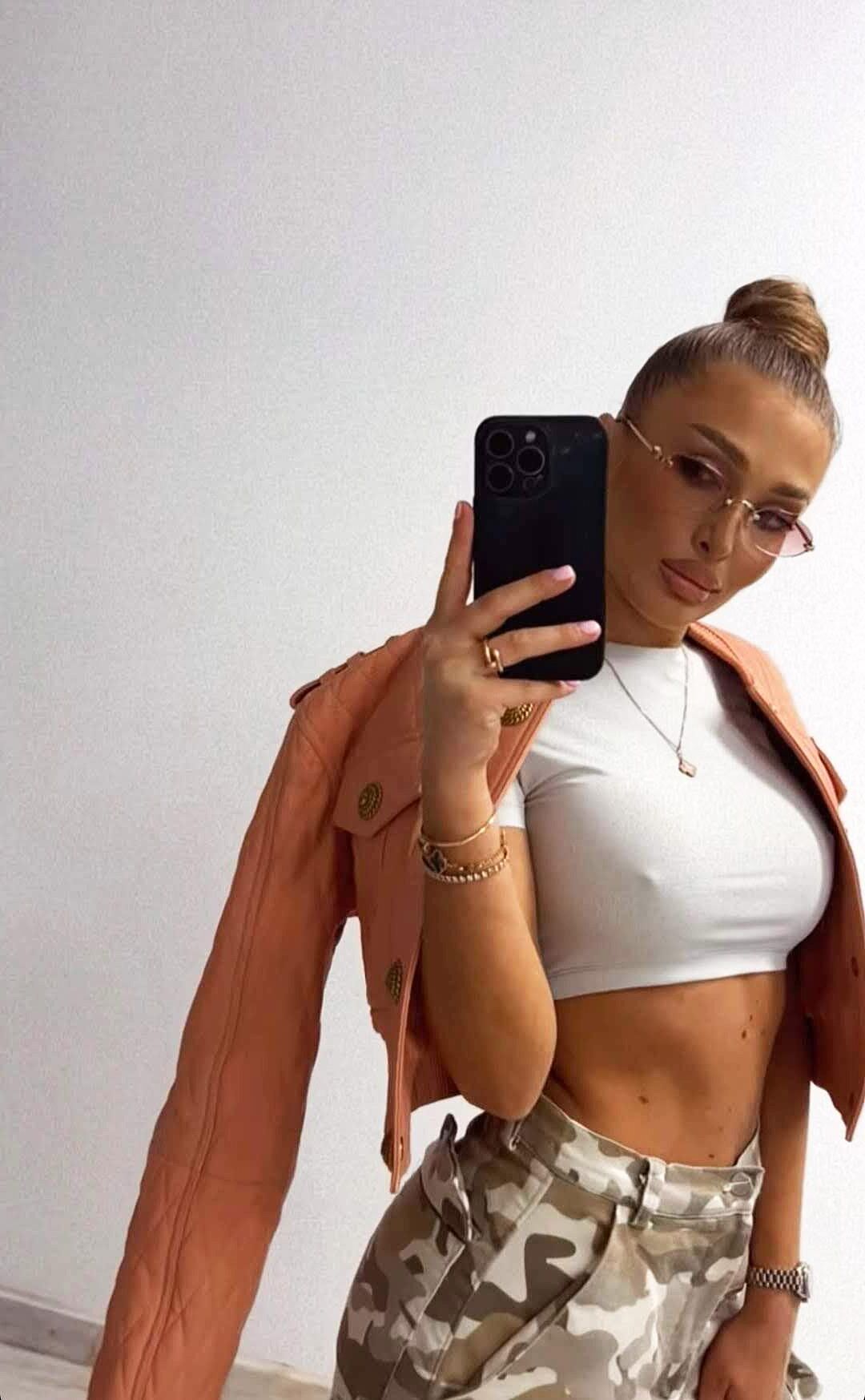 Bimbo roumain salope mihaela g