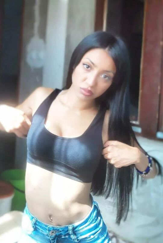 Serbian tight gypsy girl Maja tesna i uska cigancica