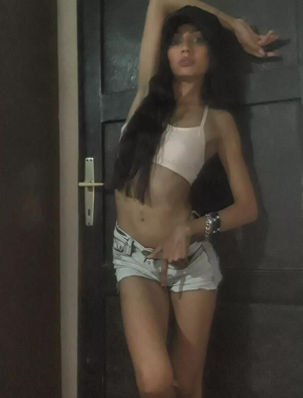 Serbian tight gypsy girl Maja tesna i uska cigancica