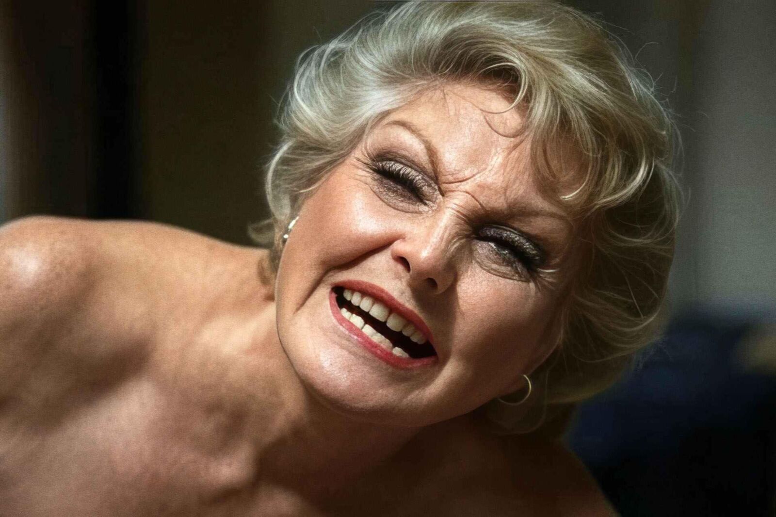 Angela Rippon hermosa agonía