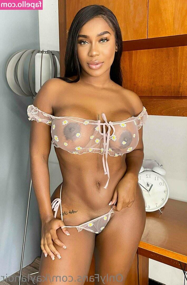 Kayla Noir  Sexy Hot Latina