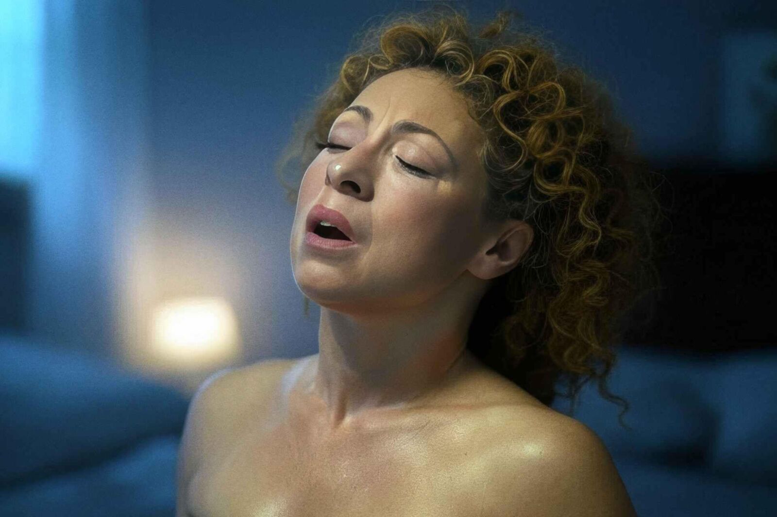 Alex Kingston hermosa agonía