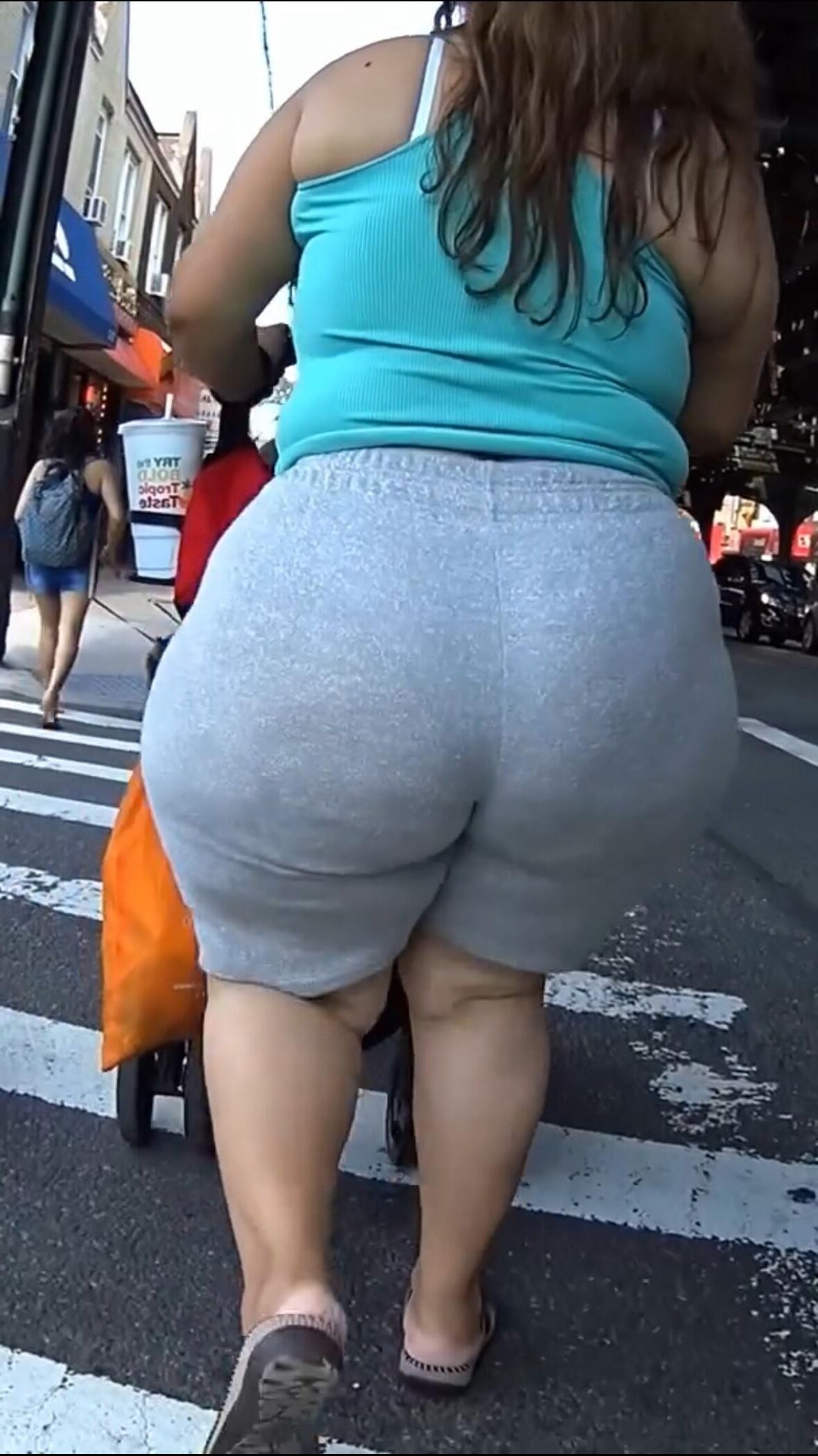 Thick BBW MILF Latina with Fatass and VPL Candid