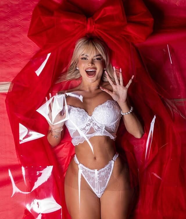 Serbian Blondie Bimbo 