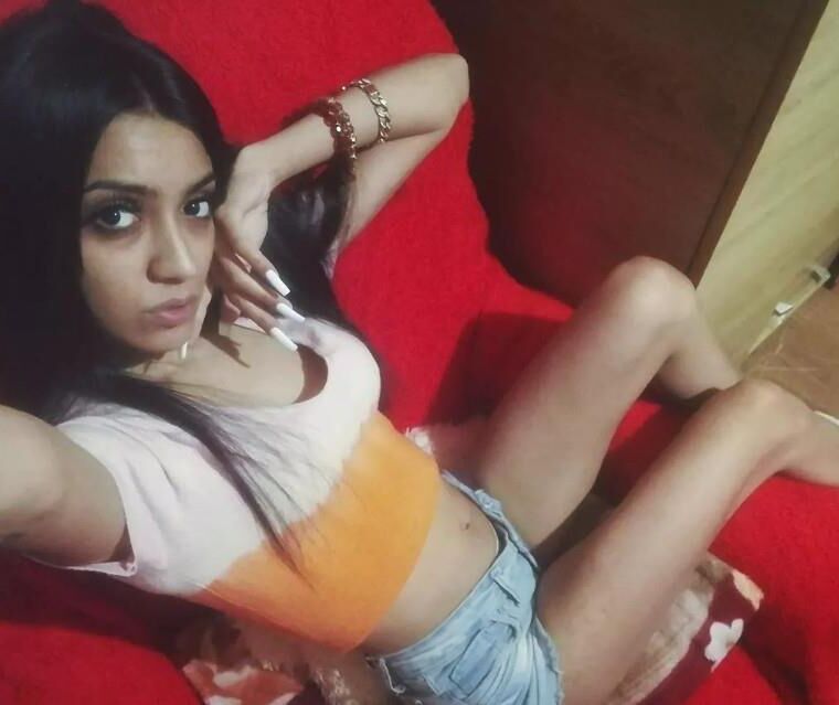 Serbian tight gypsy girl Maja tesna i uska cigancica
