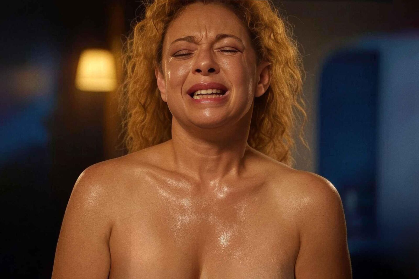 Alex Kingston hermosa agonía