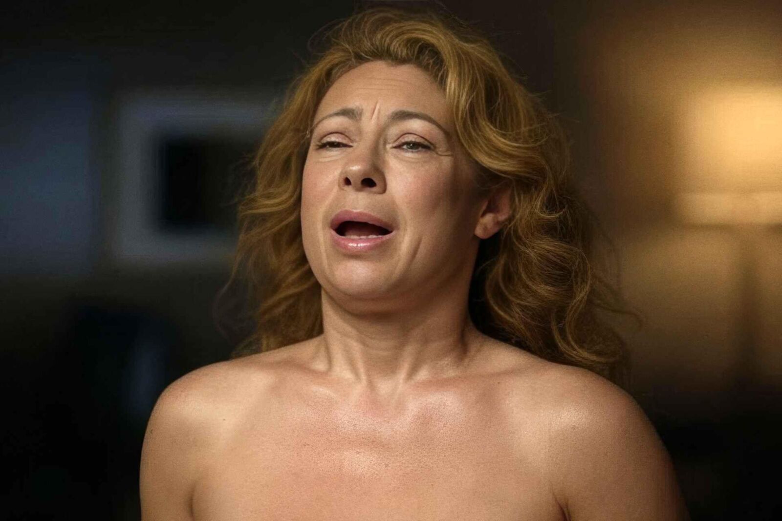 Alex Kingston hermosa agonía