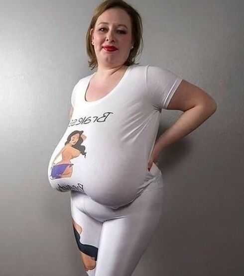 Sweatermeat Stars: ladies with shy tits!